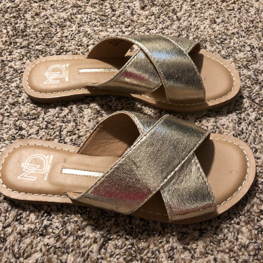 New Direction Sandals - Picture 2 of 4